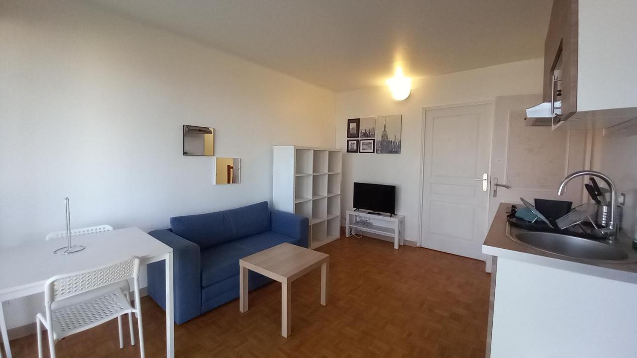 Super Appartement Au Centre Ville De Rosny Sous Bois エクステリア 写真